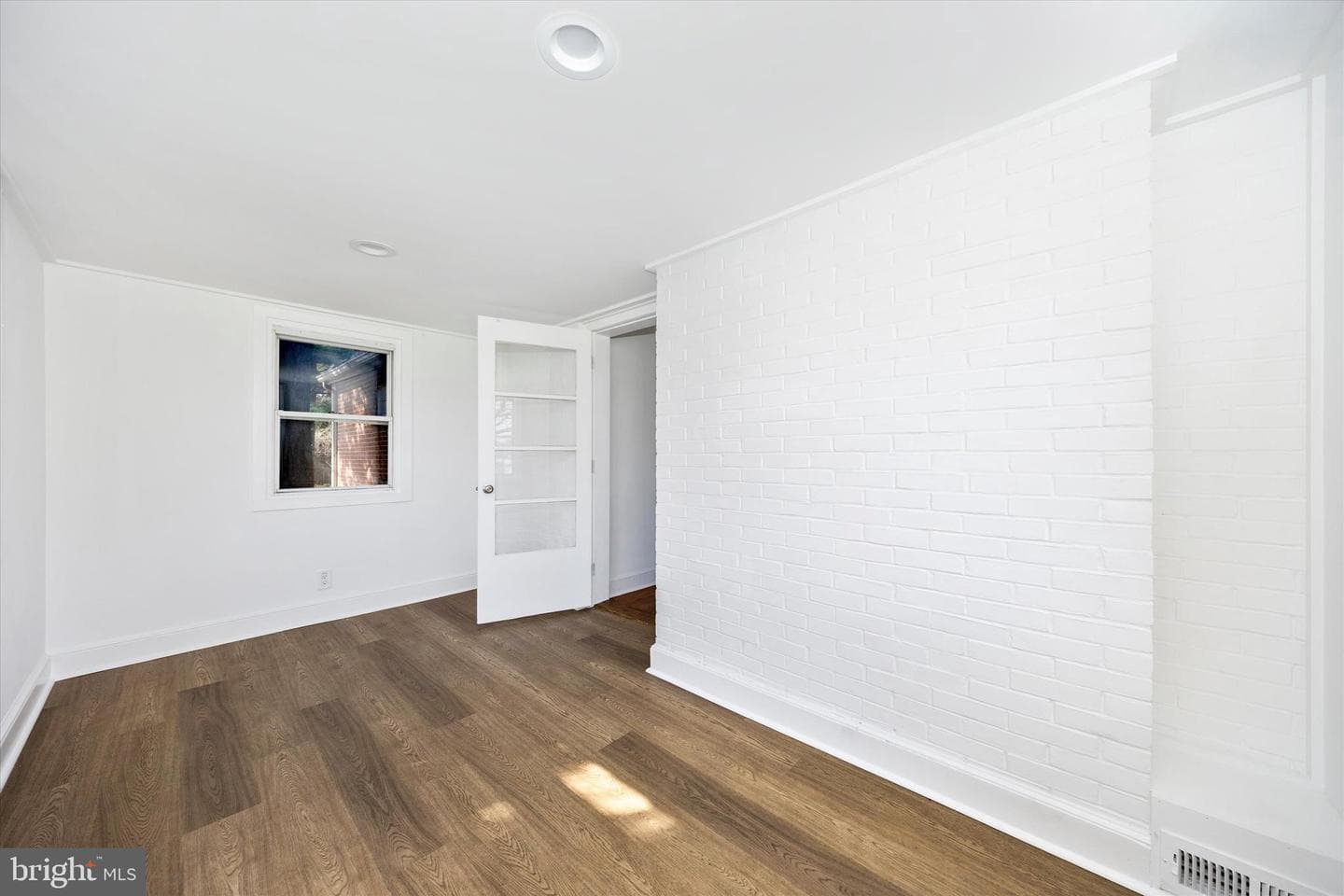 1001 Jefferson Boulevard photo 24