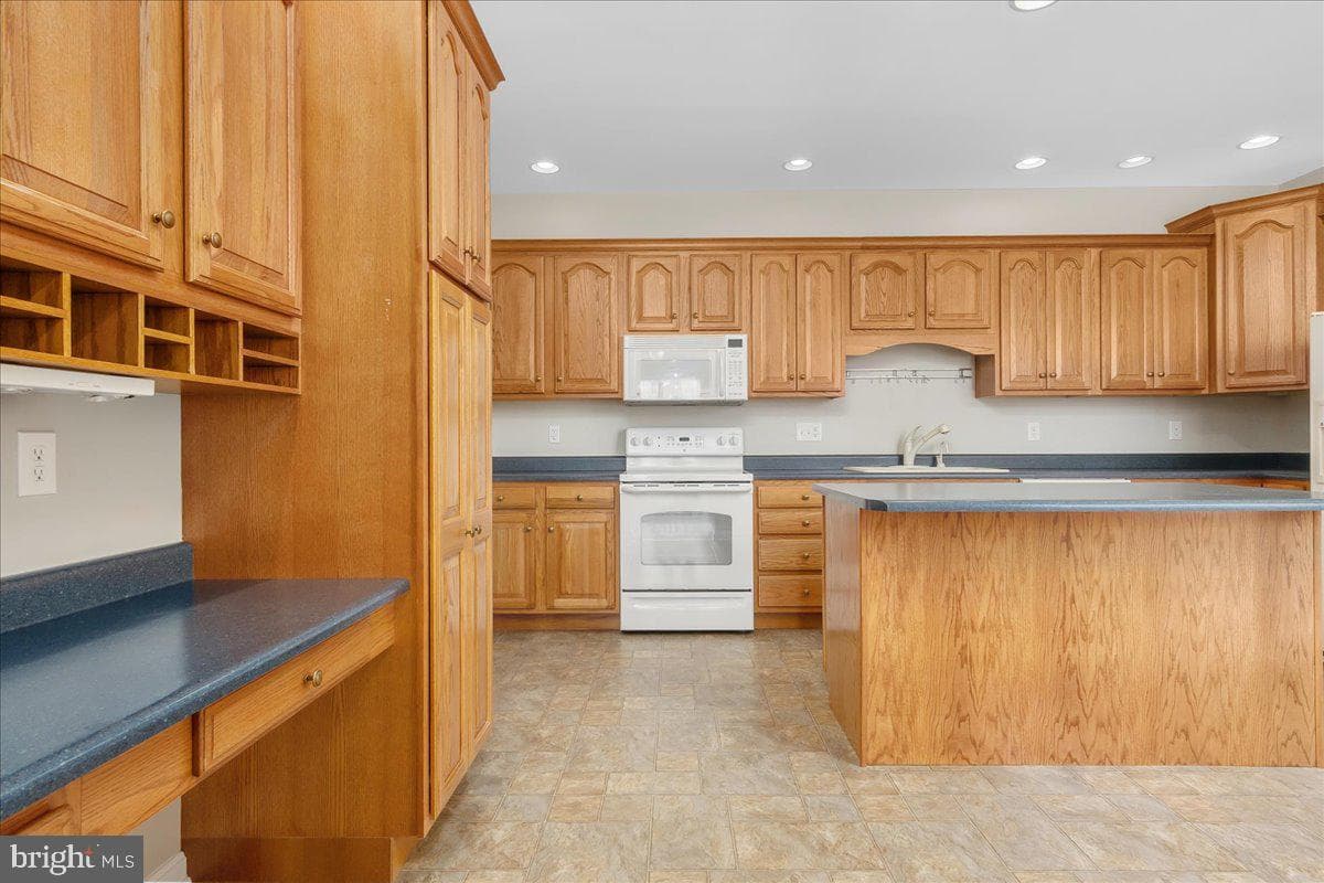 1845 Meridian Drive photo 9