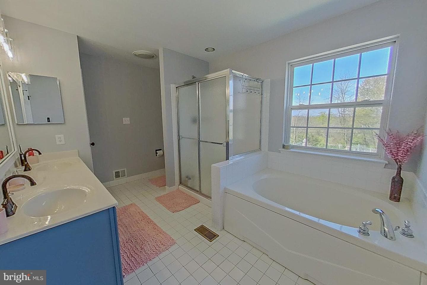 809 Brookridge Drive photo 32