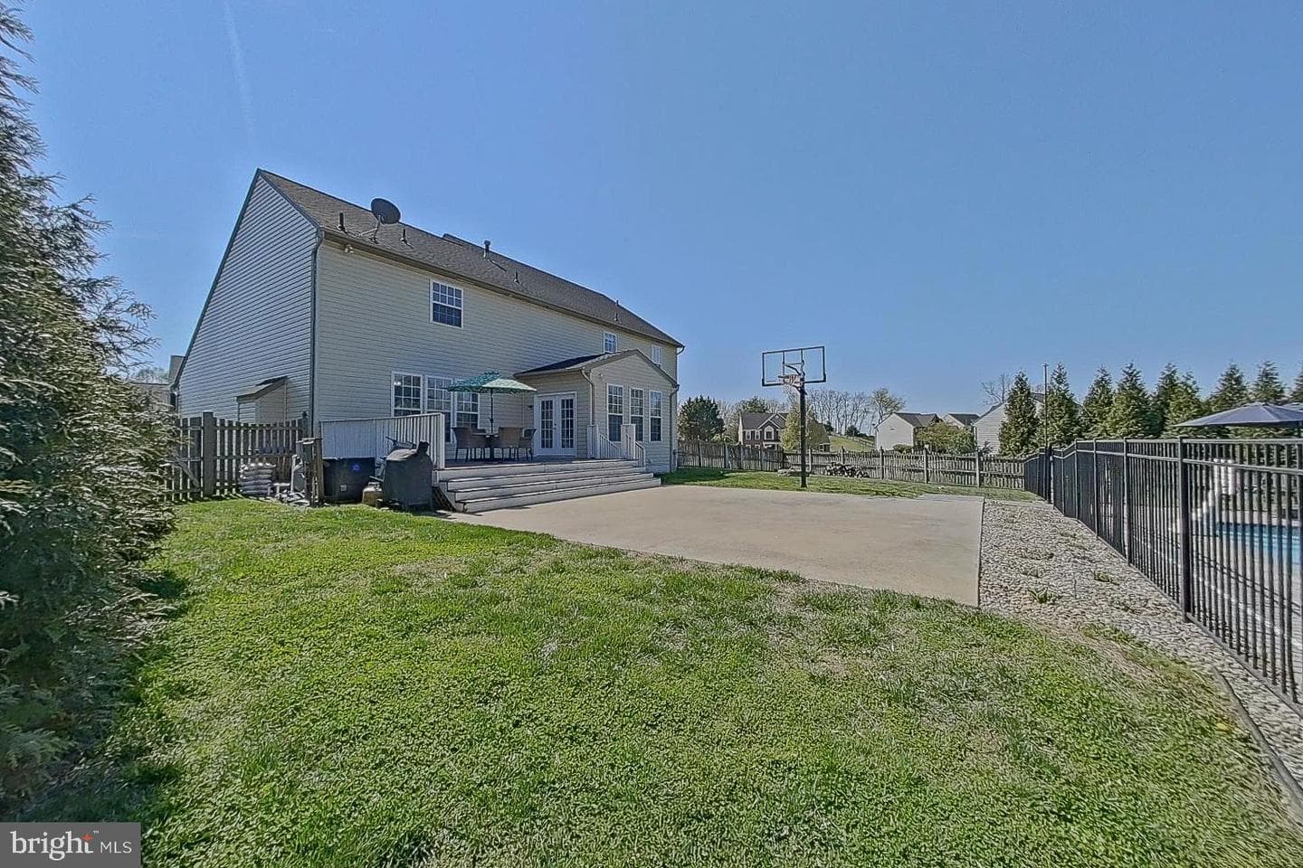 809 Brookridge Drive photo 37