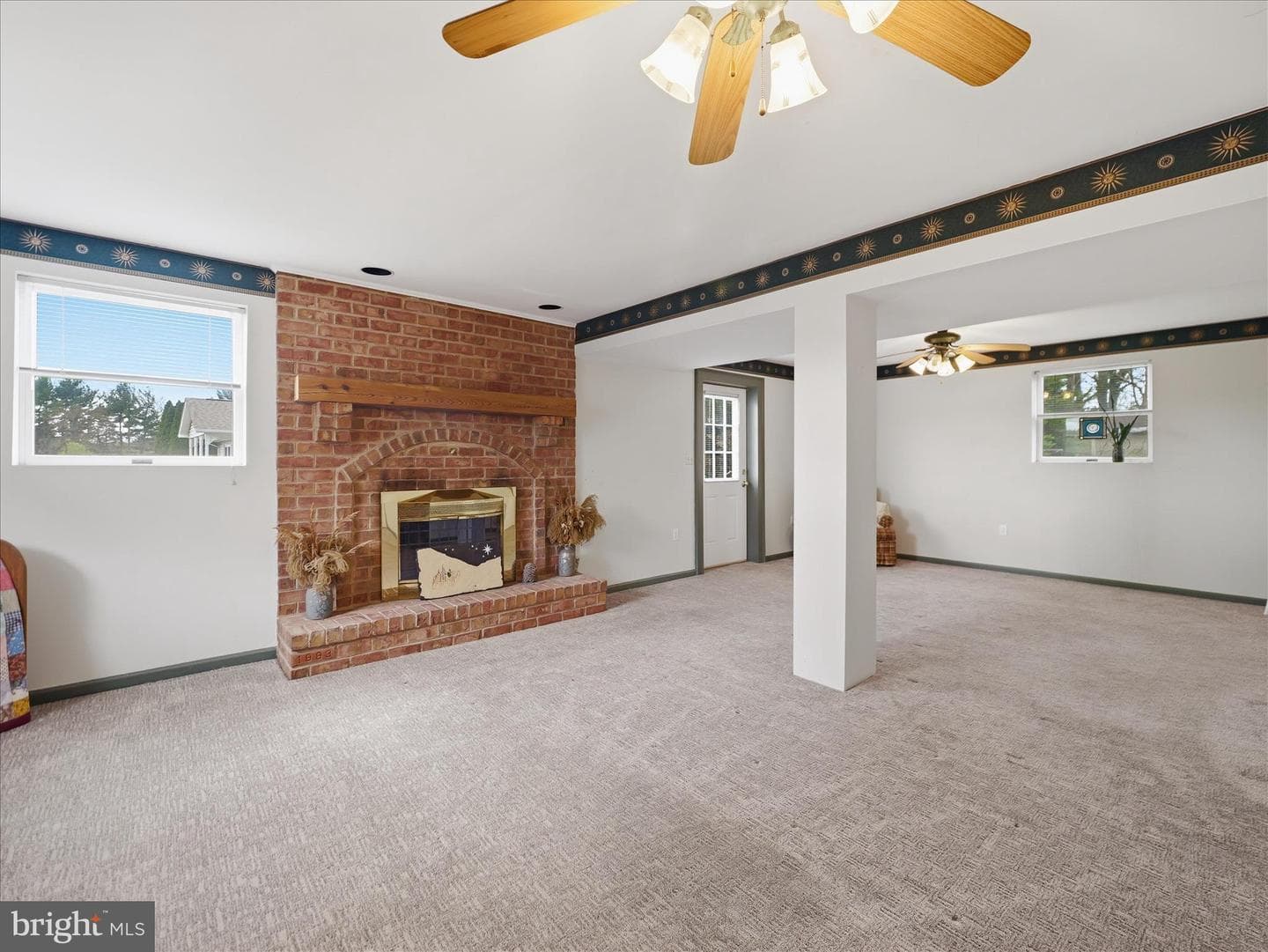8 Taylor Drive photo 31