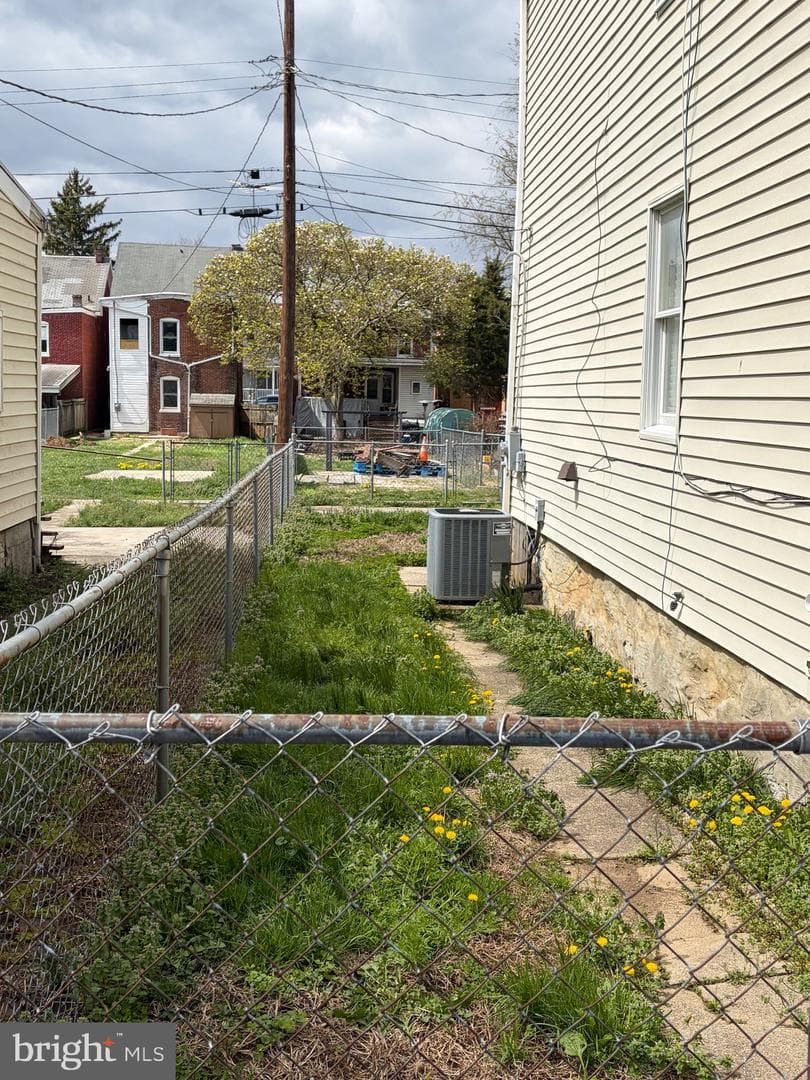 9 Berner Avenue photo 3
