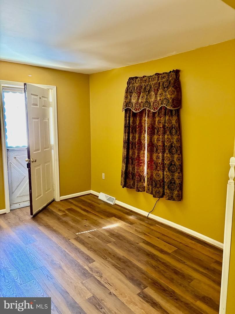 9 Berner Avenue photo 6