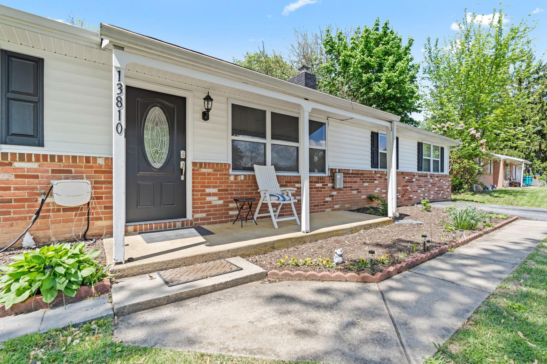 13810 Weber photo 8