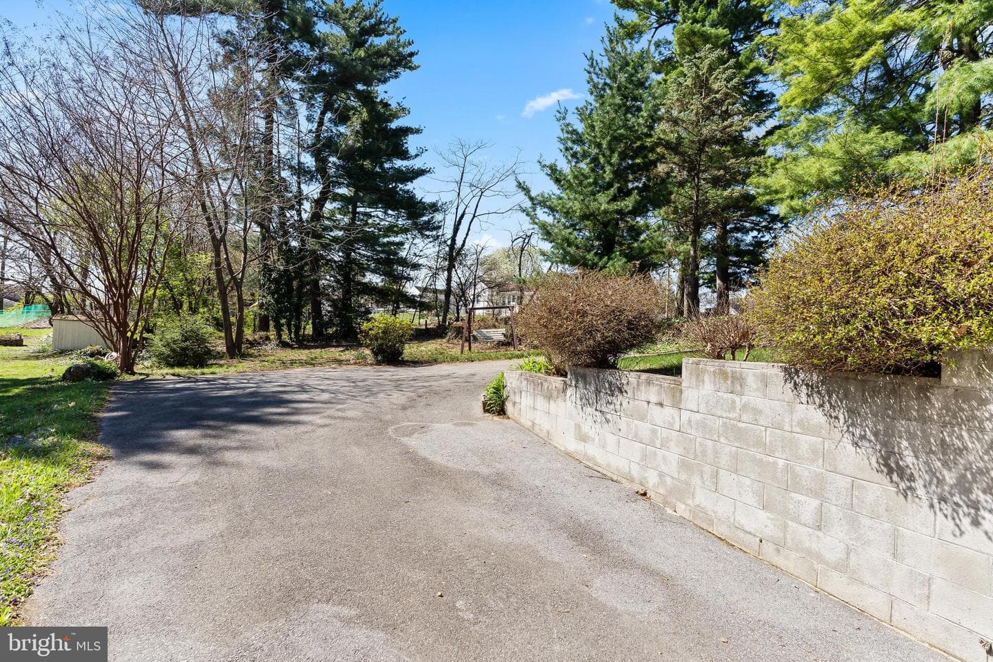 17521 Gay Street photo 32