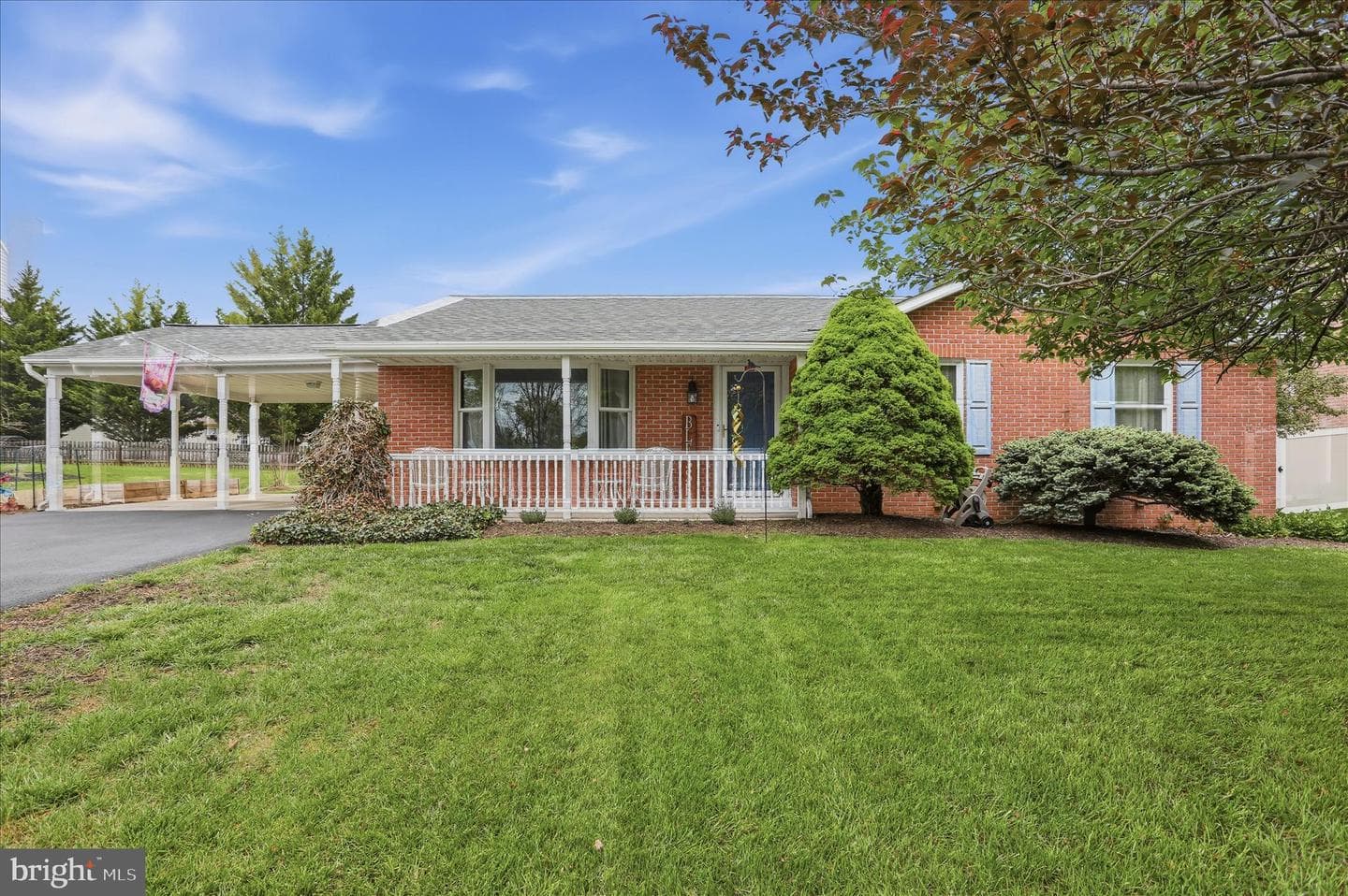 9 Dartmouth Drive photo 2