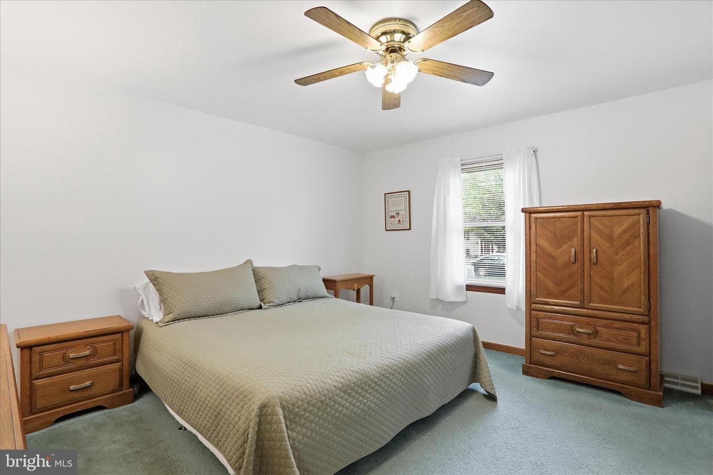 9 Dartmouth Drive photo 29
