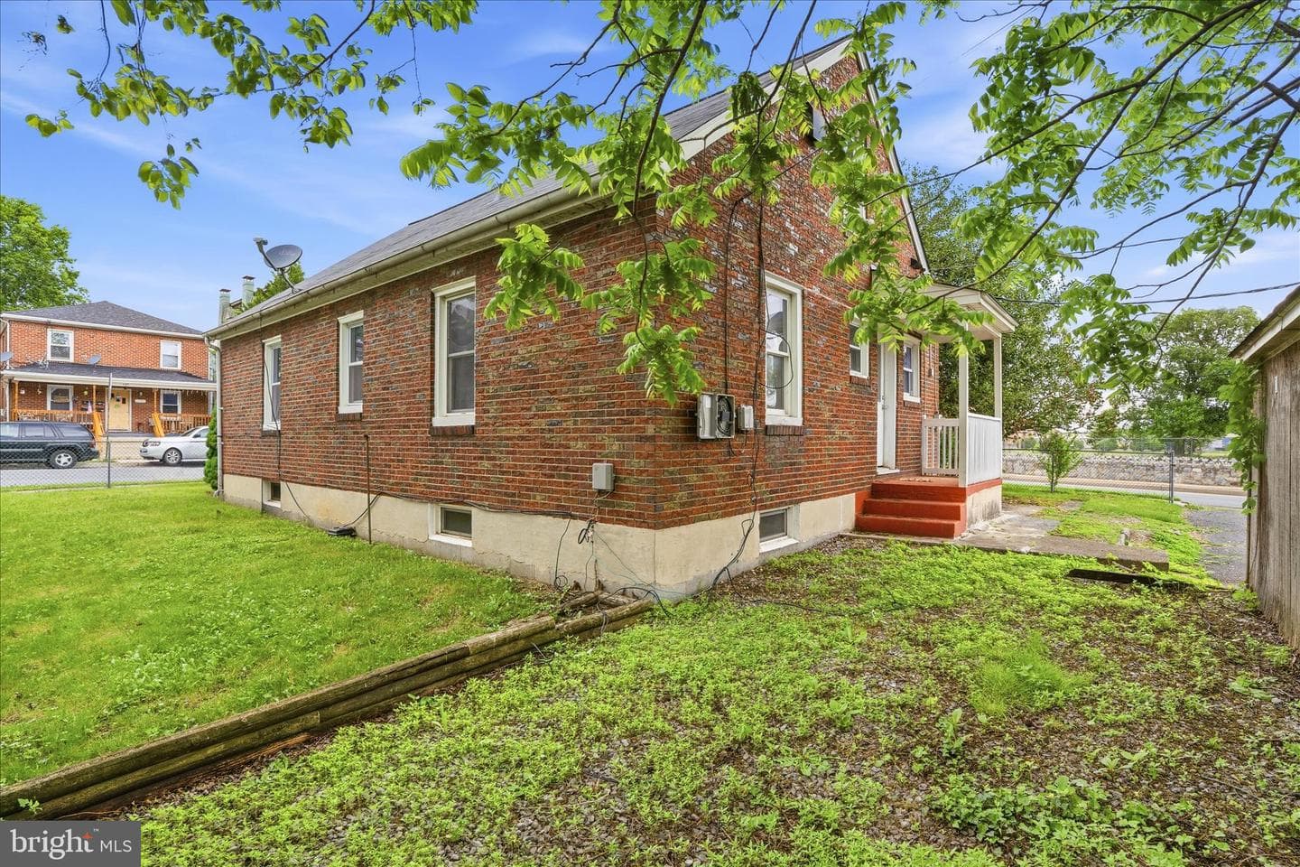 402 Guilford Avenue photo 31