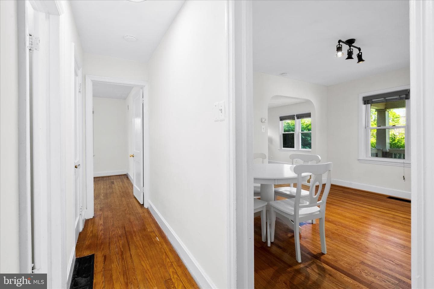 402 Guilford Avenue photo 46