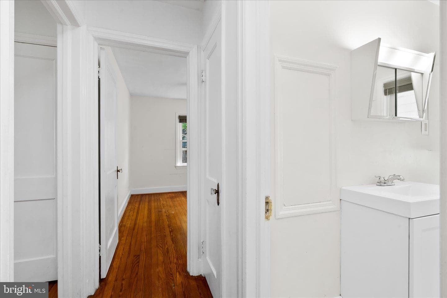 402 Guilford Avenue photo 47