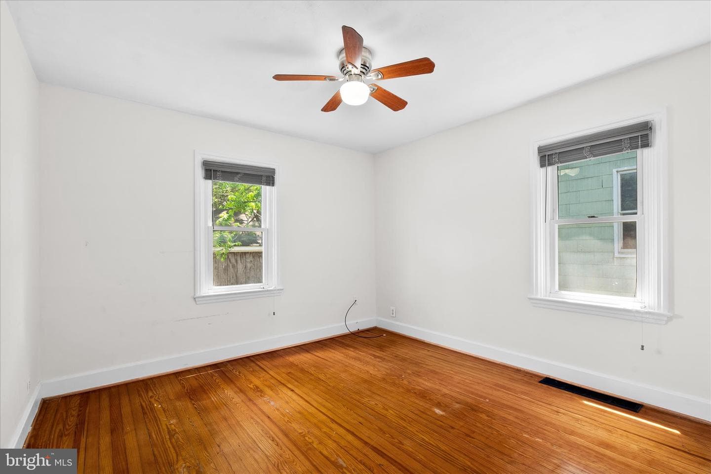 402 Guilford Avenue photo 52