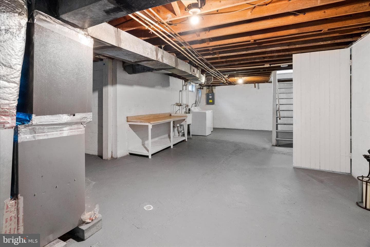 402 Guilford Avenue photo 58