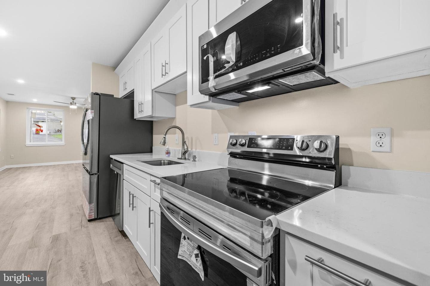 11901 Sun Valley Drive photo 12