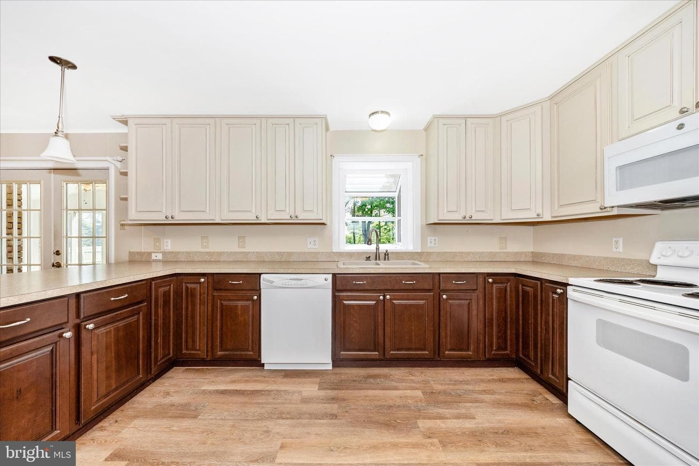 19103 Woodhill Drive photo 18
