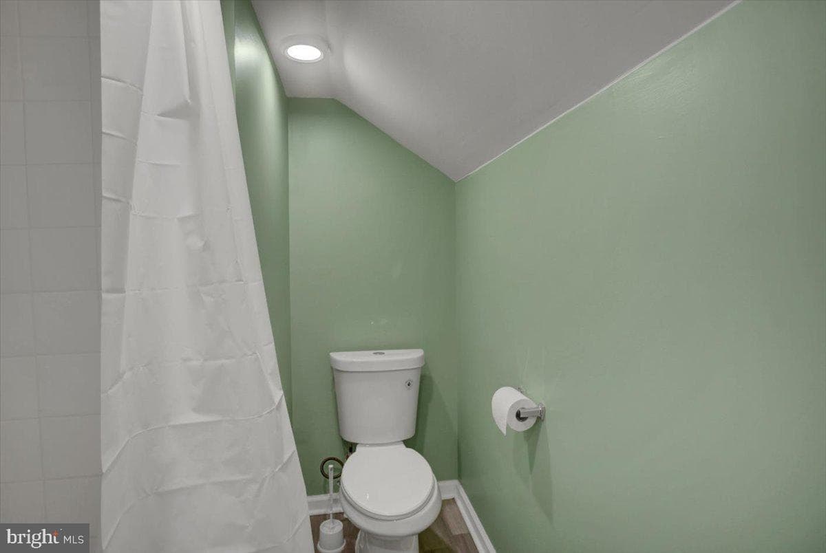131 W Church Street photo 15
