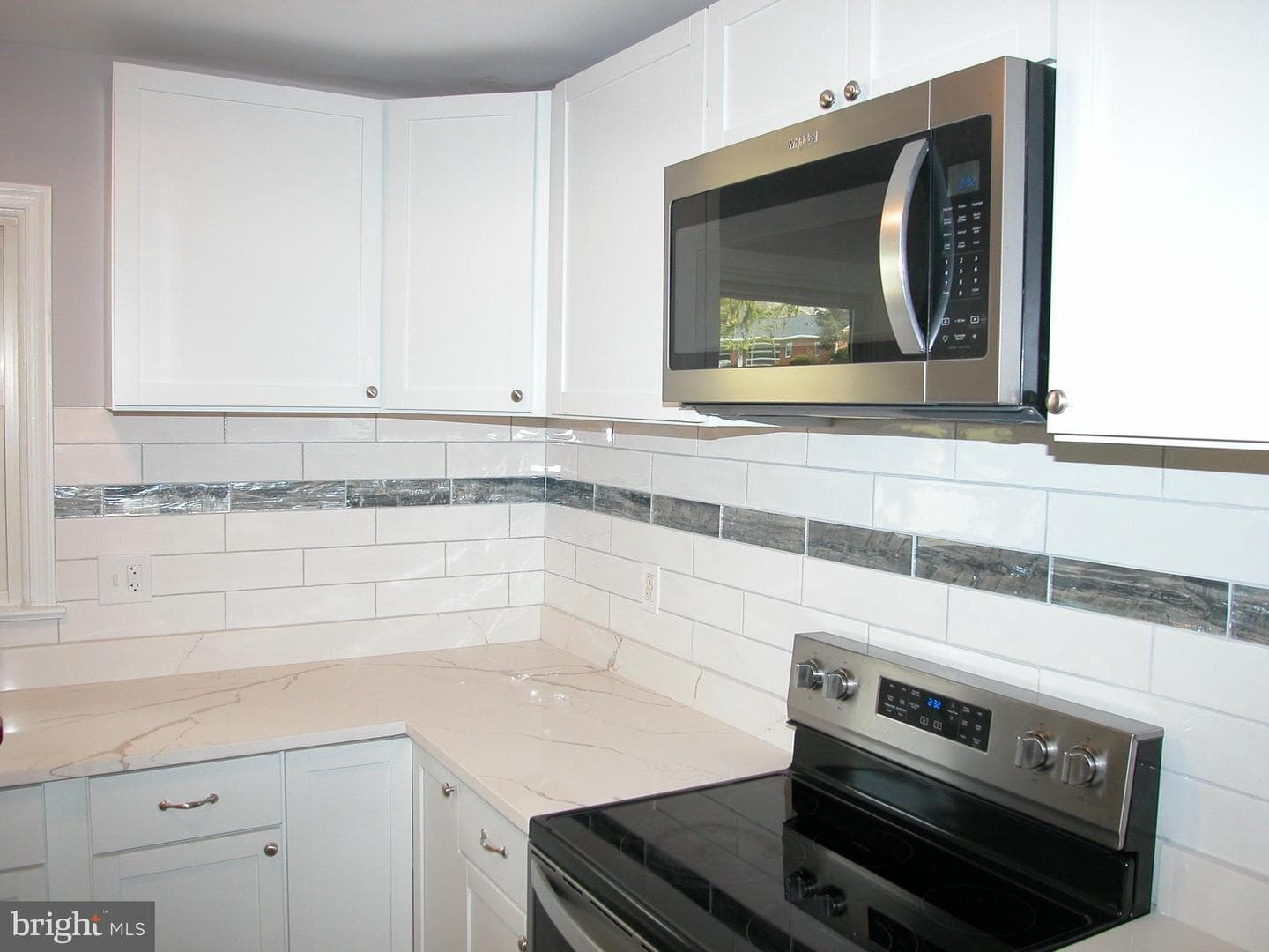 7504 Millstone Road photo 3