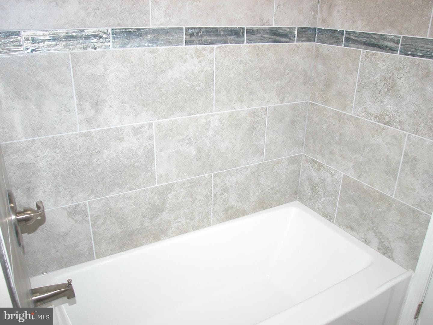 7504 Millstone Road photo 9