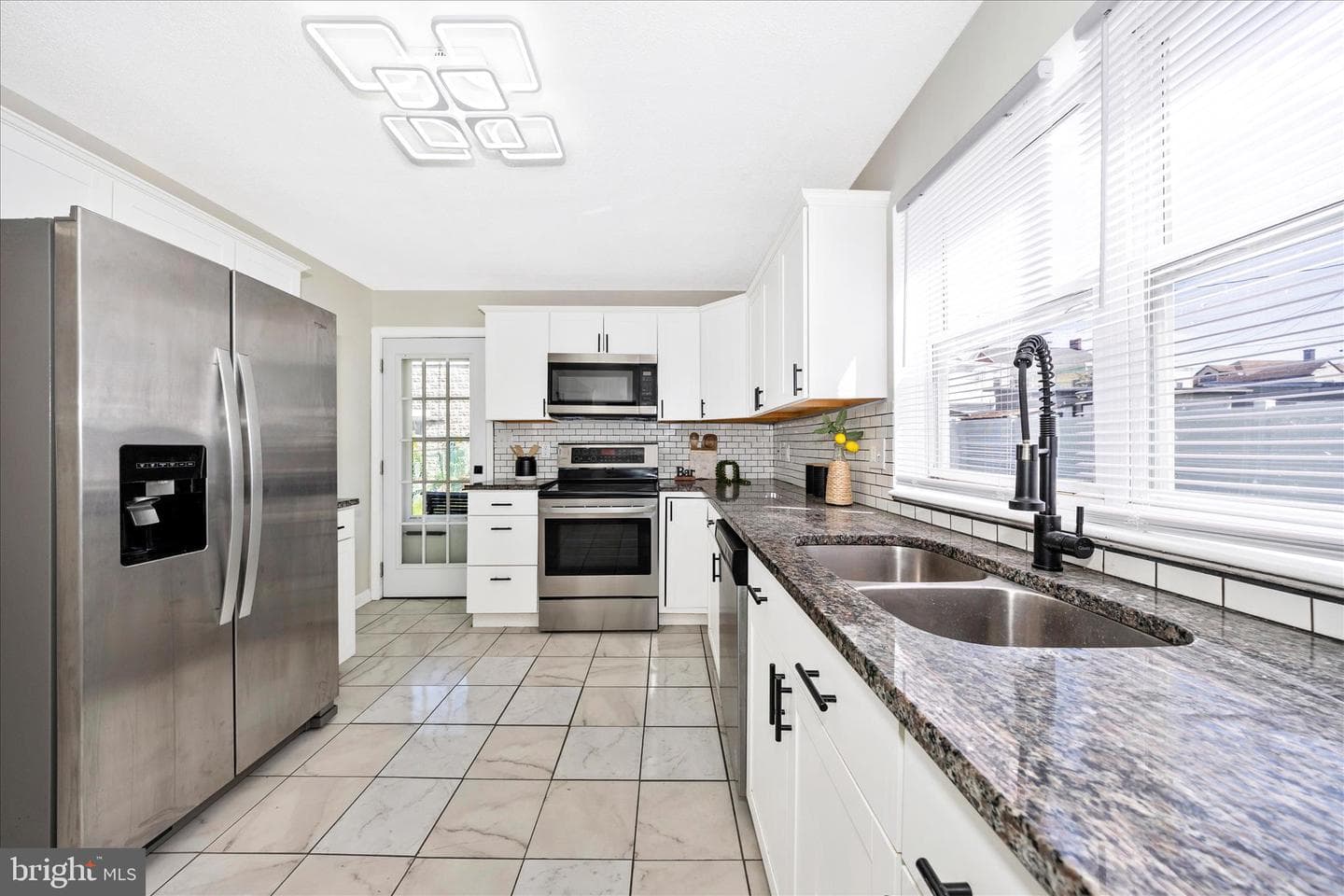 120 John Street photo 6