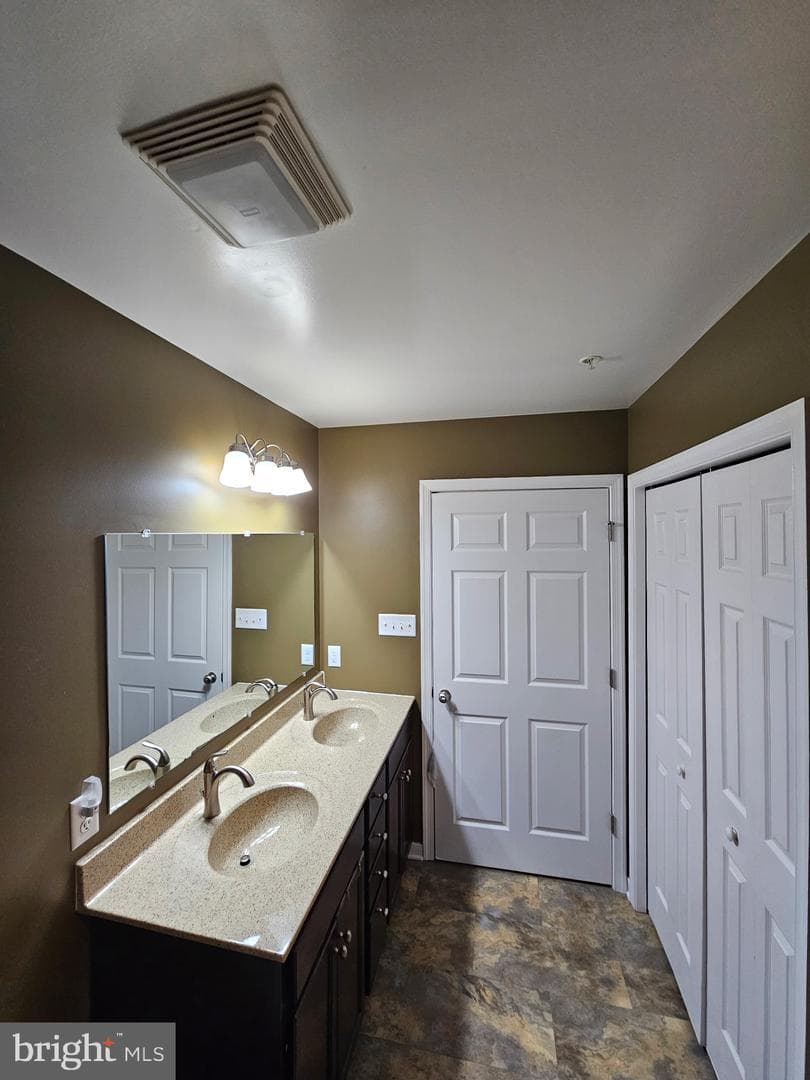12845 Independence Road photo 9