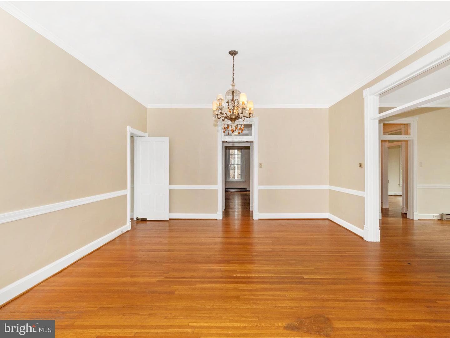 831 Oak Hill Avenue photo 37