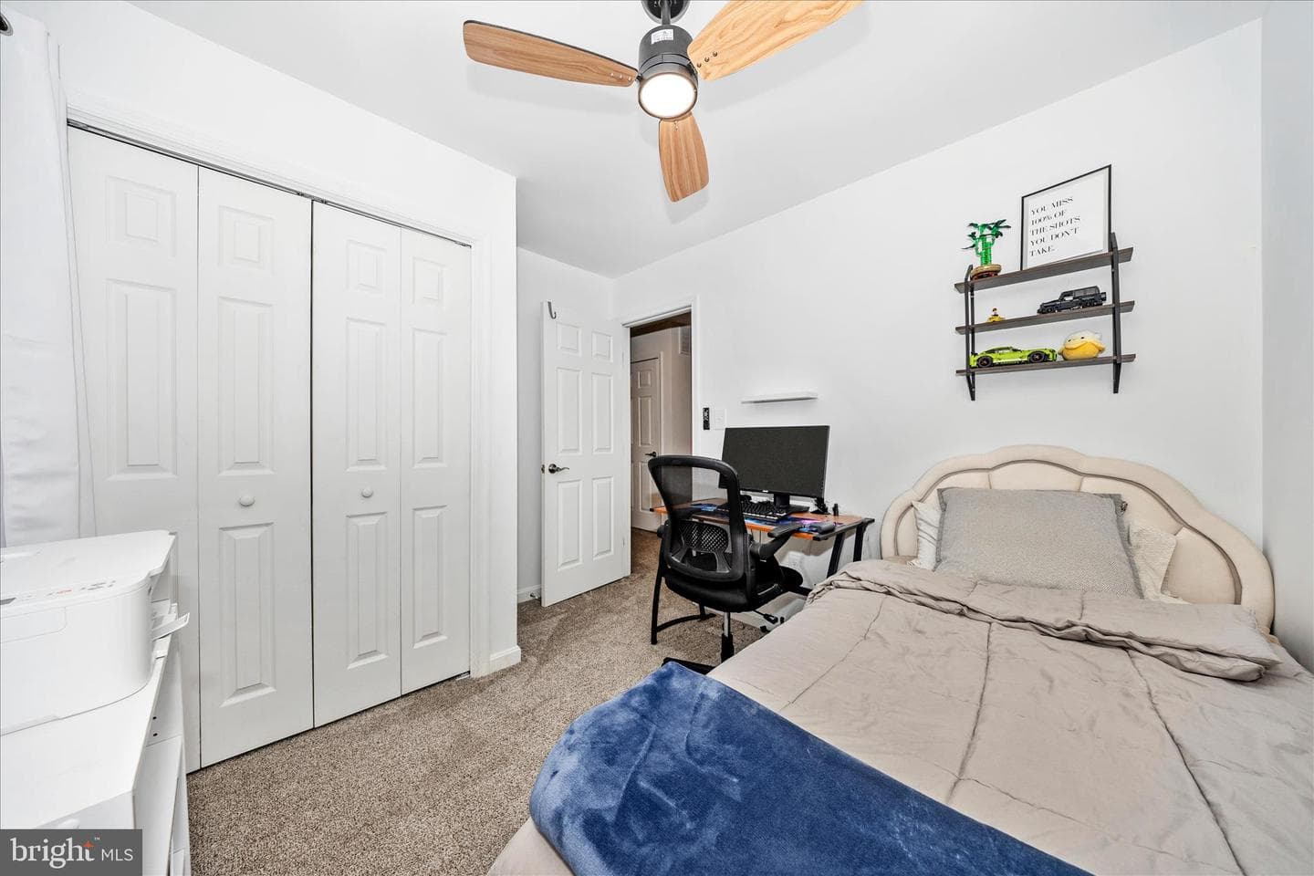 916 Harwood Road photo 31