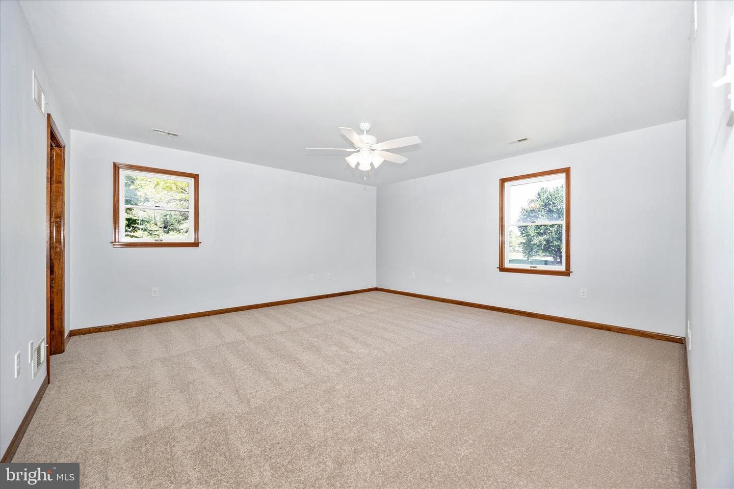 19231 Deer Path photo 28