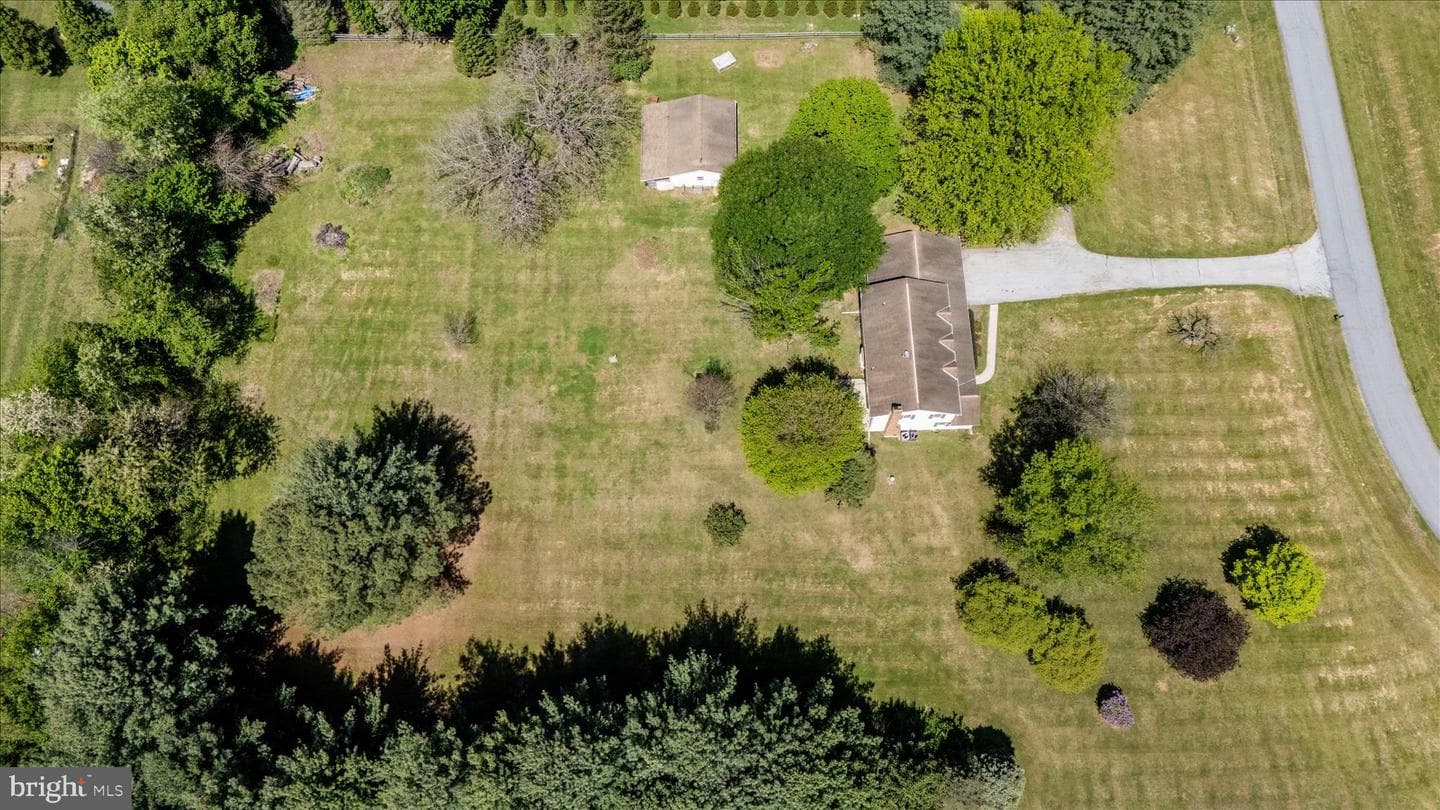 19231 Deer Path photo 53