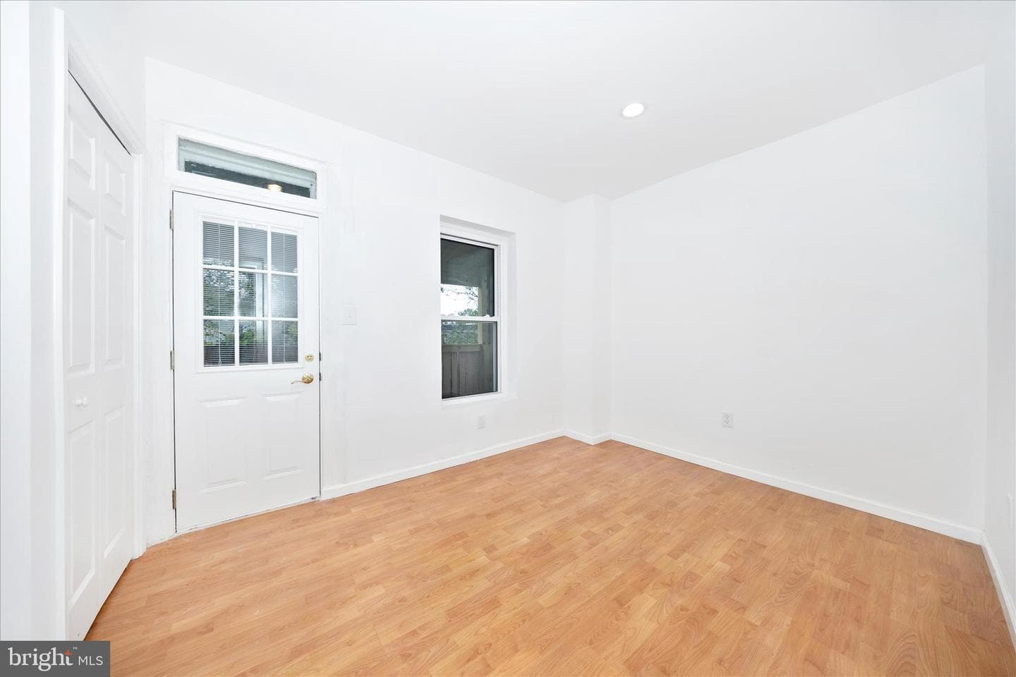 16 Belview Avenue photo 8