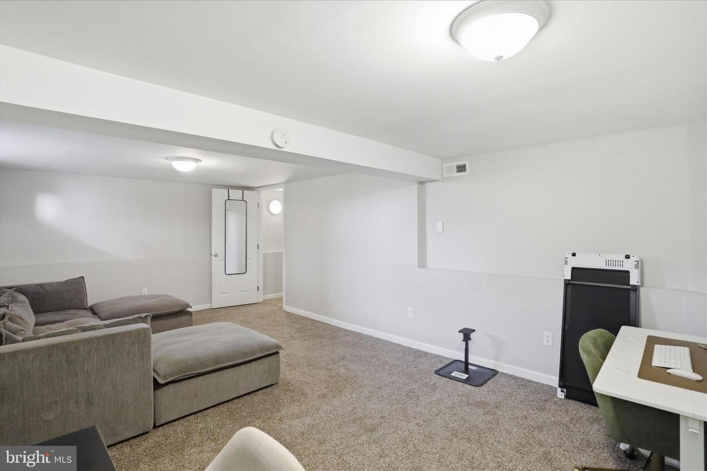 409 S Artizan Street photo 17