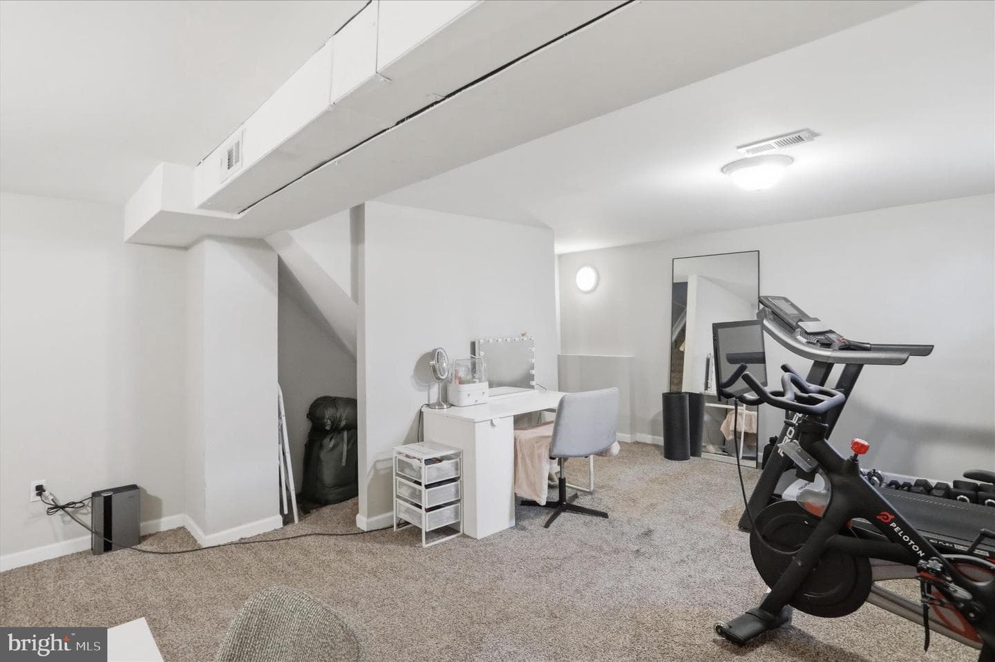 409 S Artizan Street photo 19