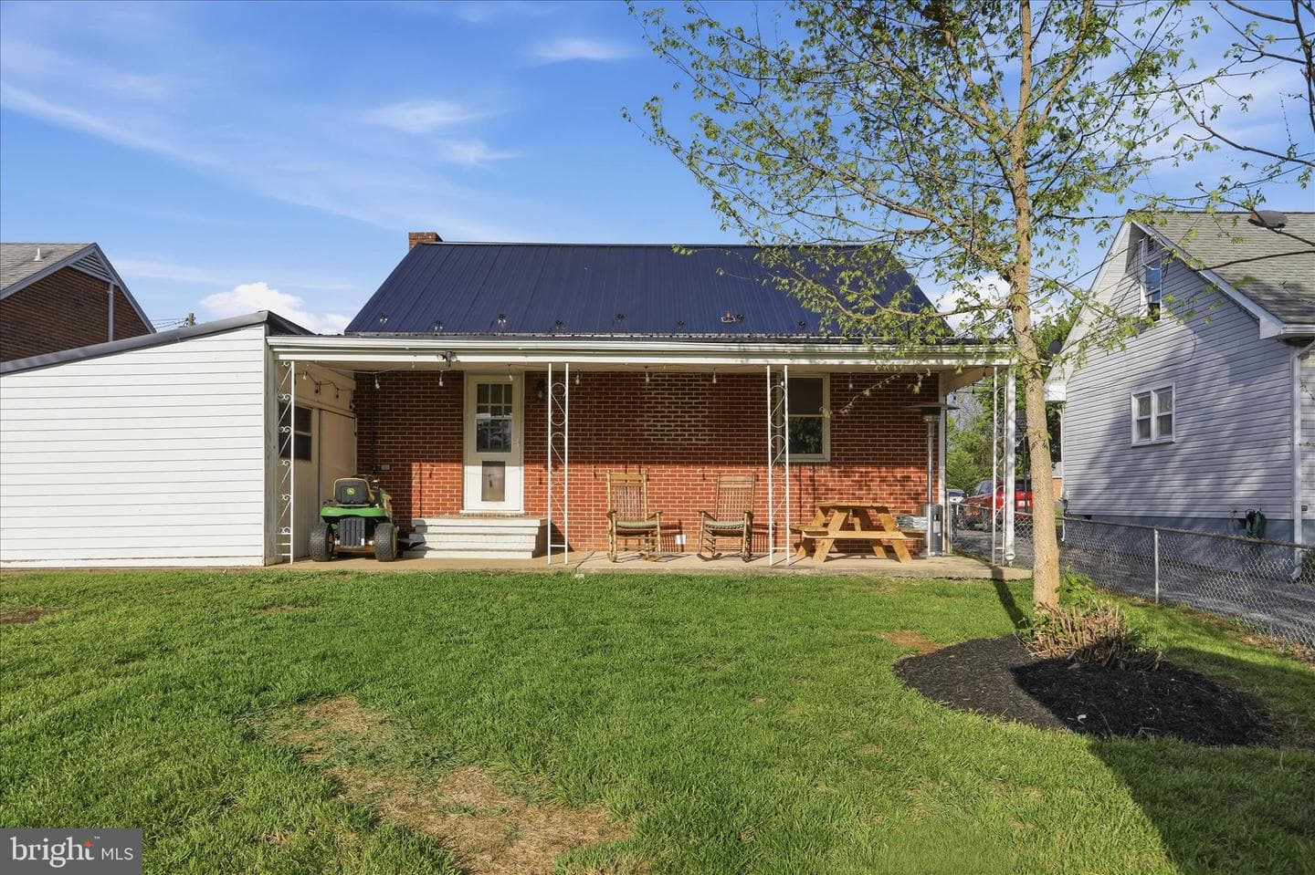 409 S Artizan Street photo 24