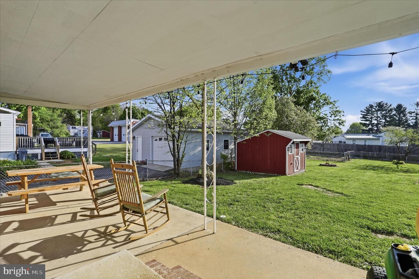 409 S Artizan Street photo 28