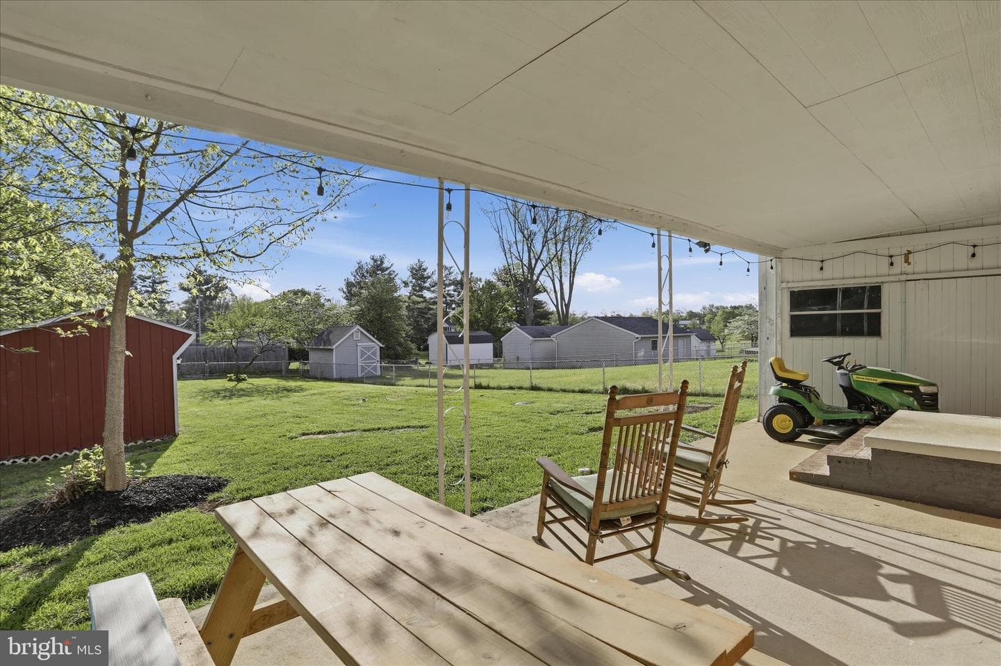 409 S Artizan Street photo 29