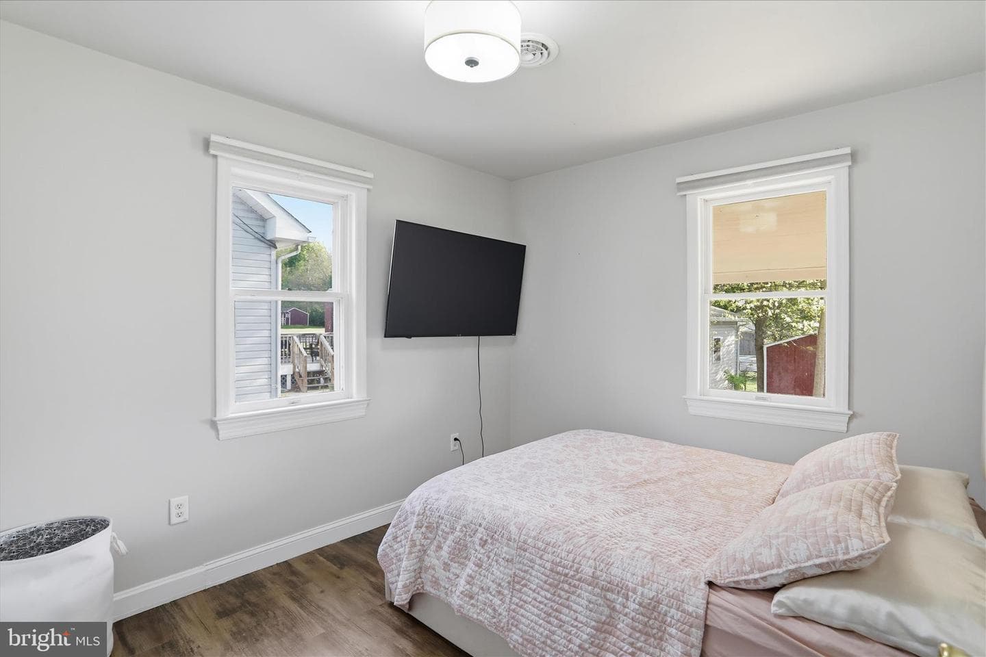 409 S Artizan Street photo 6