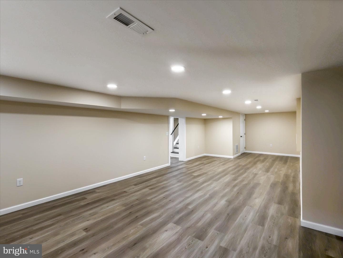 25 Young Avenue photo 35