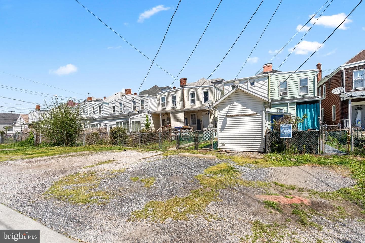 129 Mccomas Street photo 32