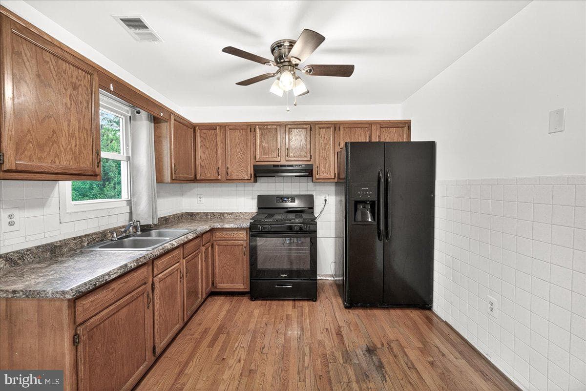 7741 Mcclellan Avenue photo 13