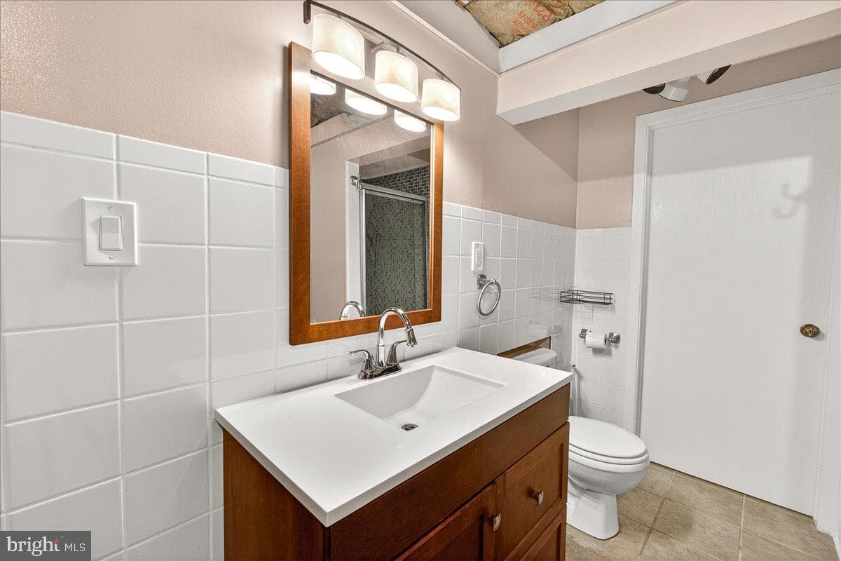 7741 Mcclellan Avenue photo 26
