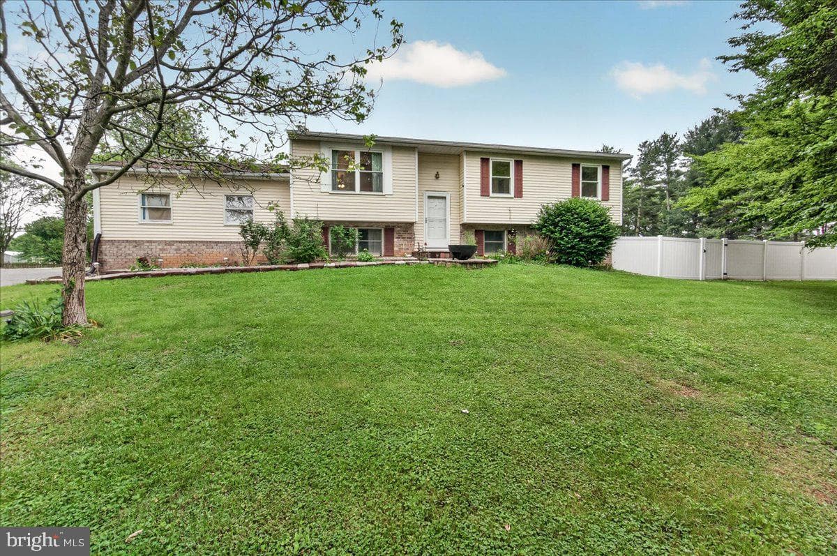 7741 Mcclellan Avenue photo 3