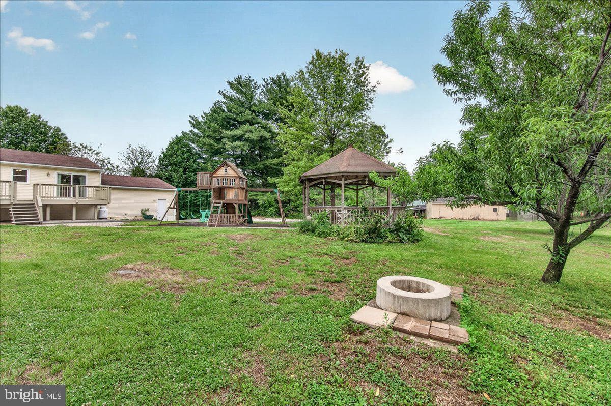 7741 Mcclellan Avenue photo 39