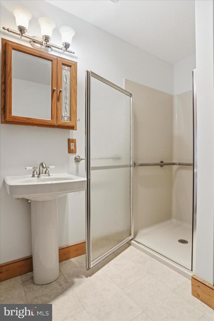 13834 Hollow Road photo 33