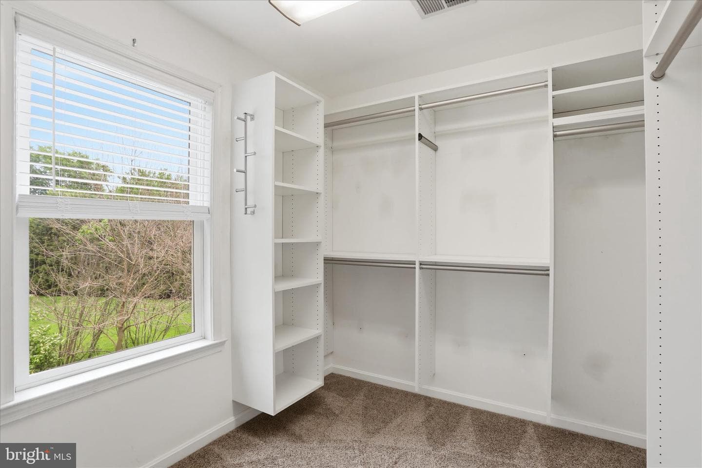 13812 Countryside Drive photo 35