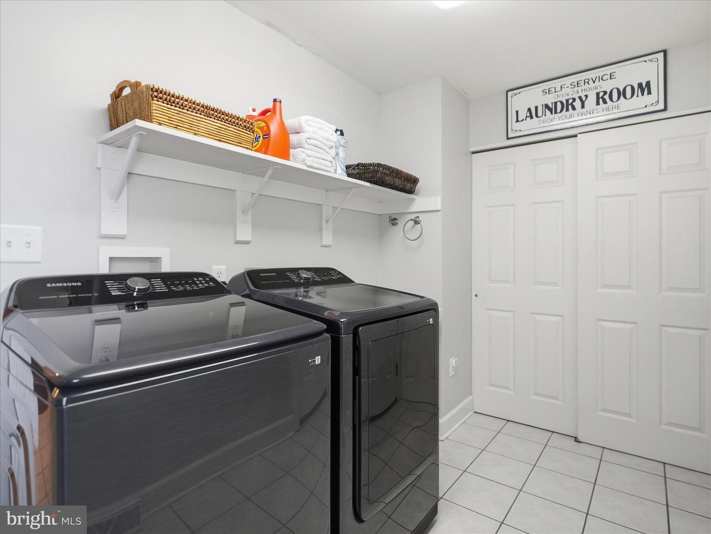 10727 Apple Tree Lane photo 12