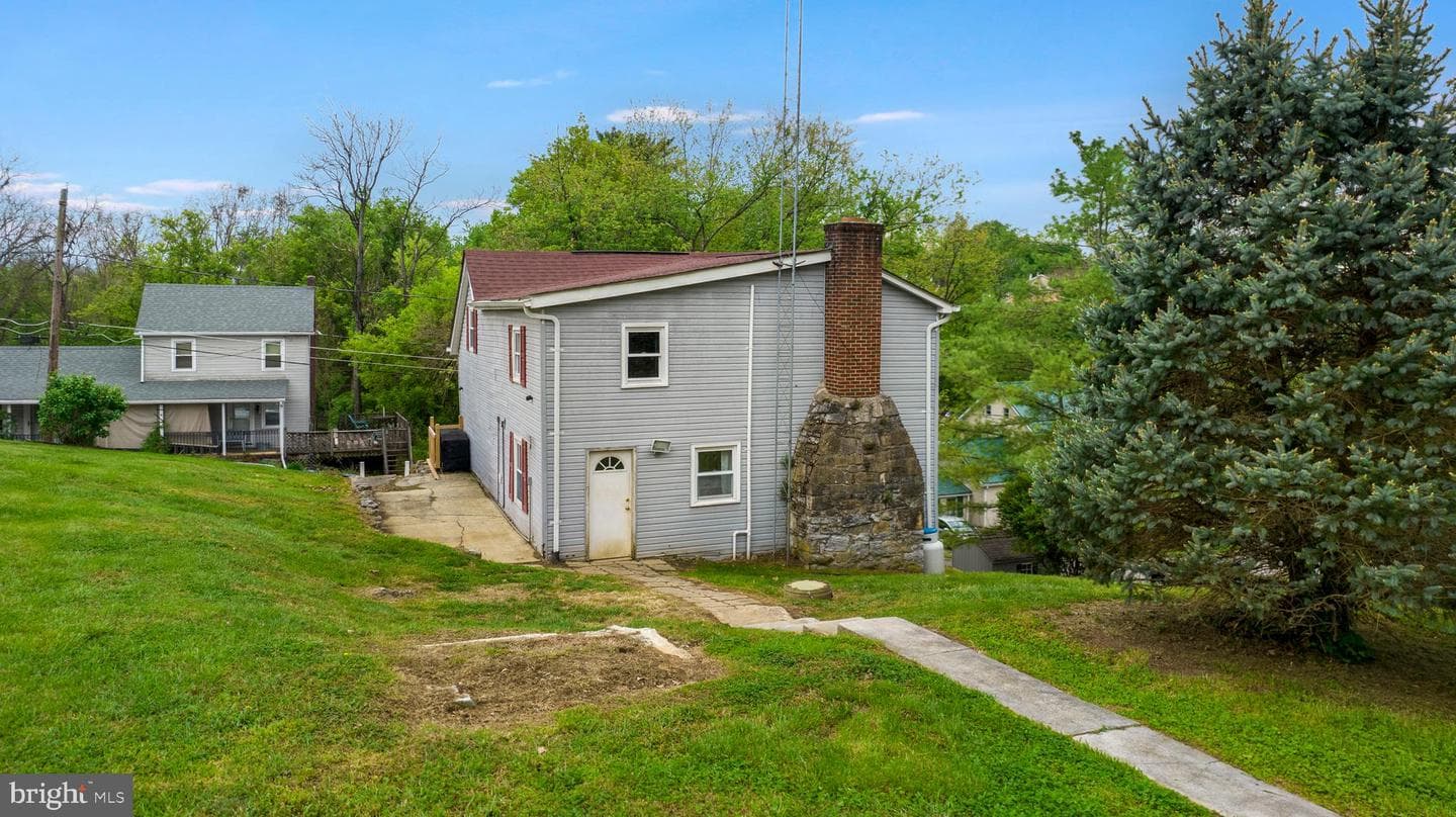 205 E Antietam Street photo 3