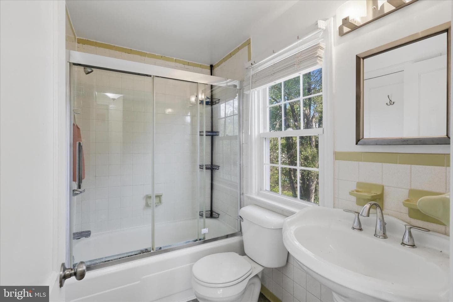 1112 Fairview Road photo 10