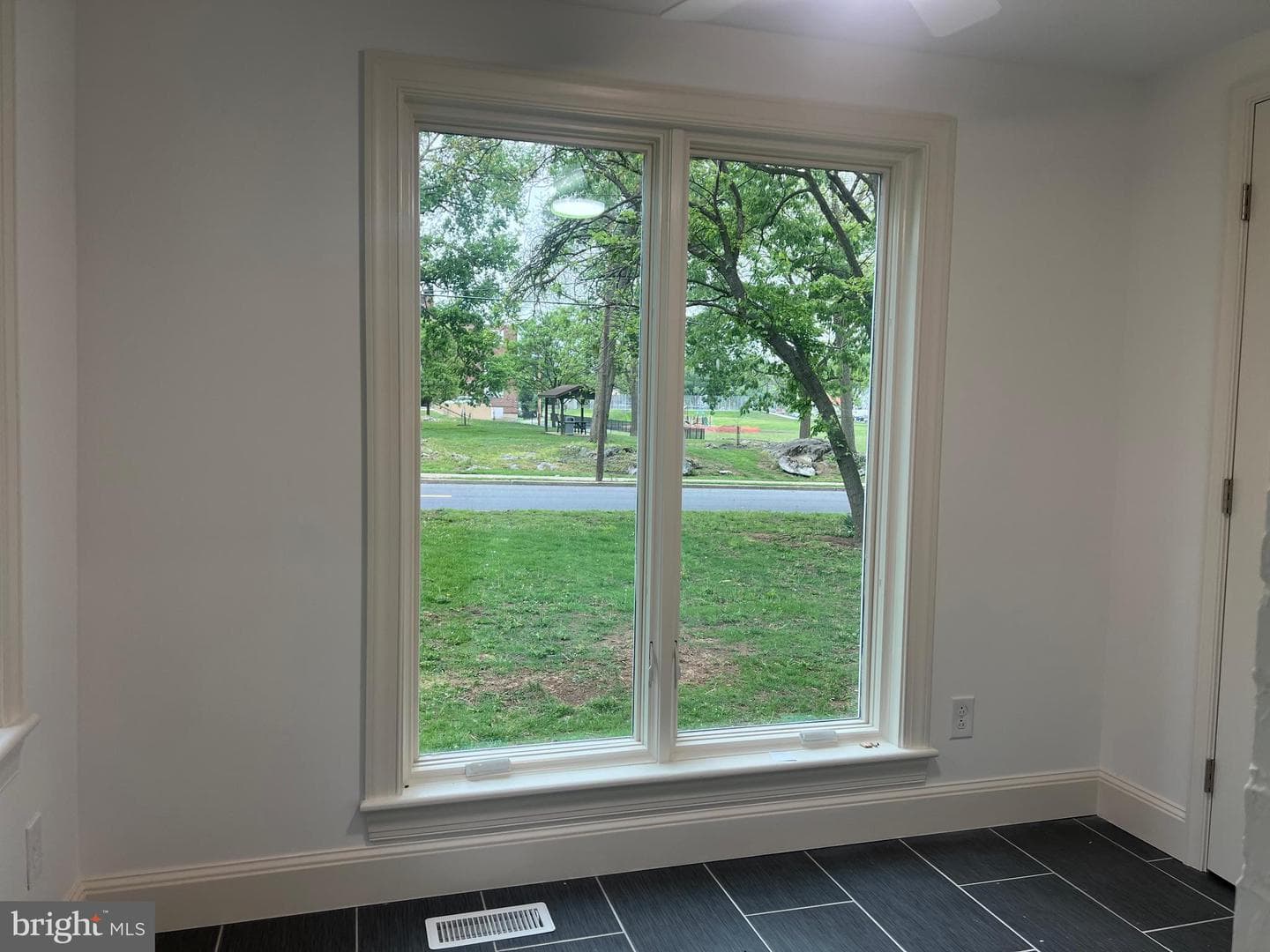 1005 Woodland Way photo 35