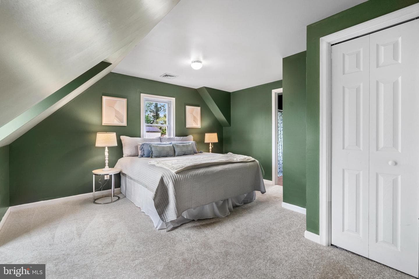 1053 Columbia Road photo 29