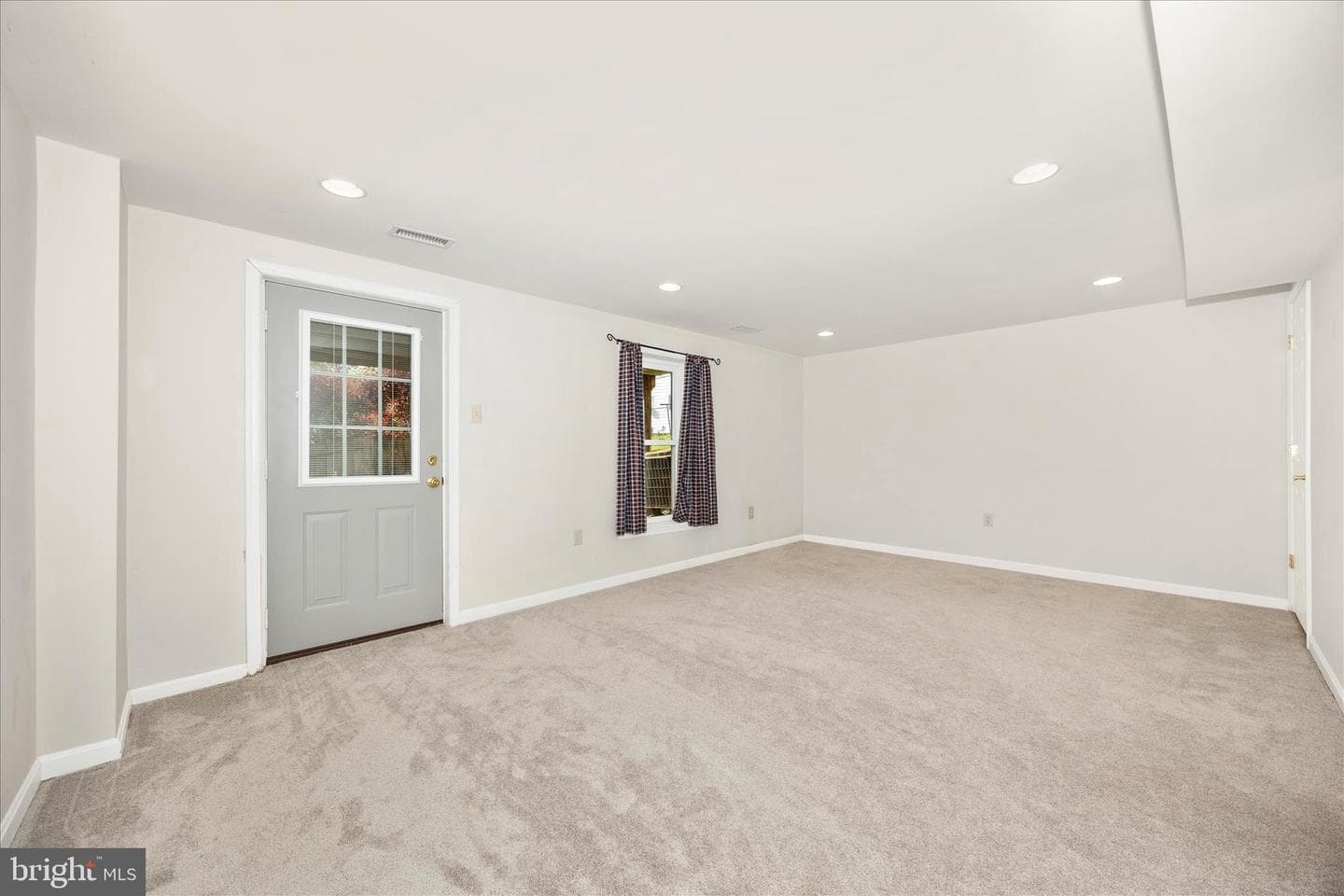 117 Valley View Court photo 34