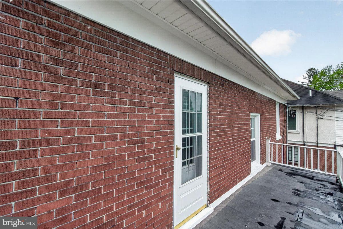 1131 Oak Hill Avenue photo 37