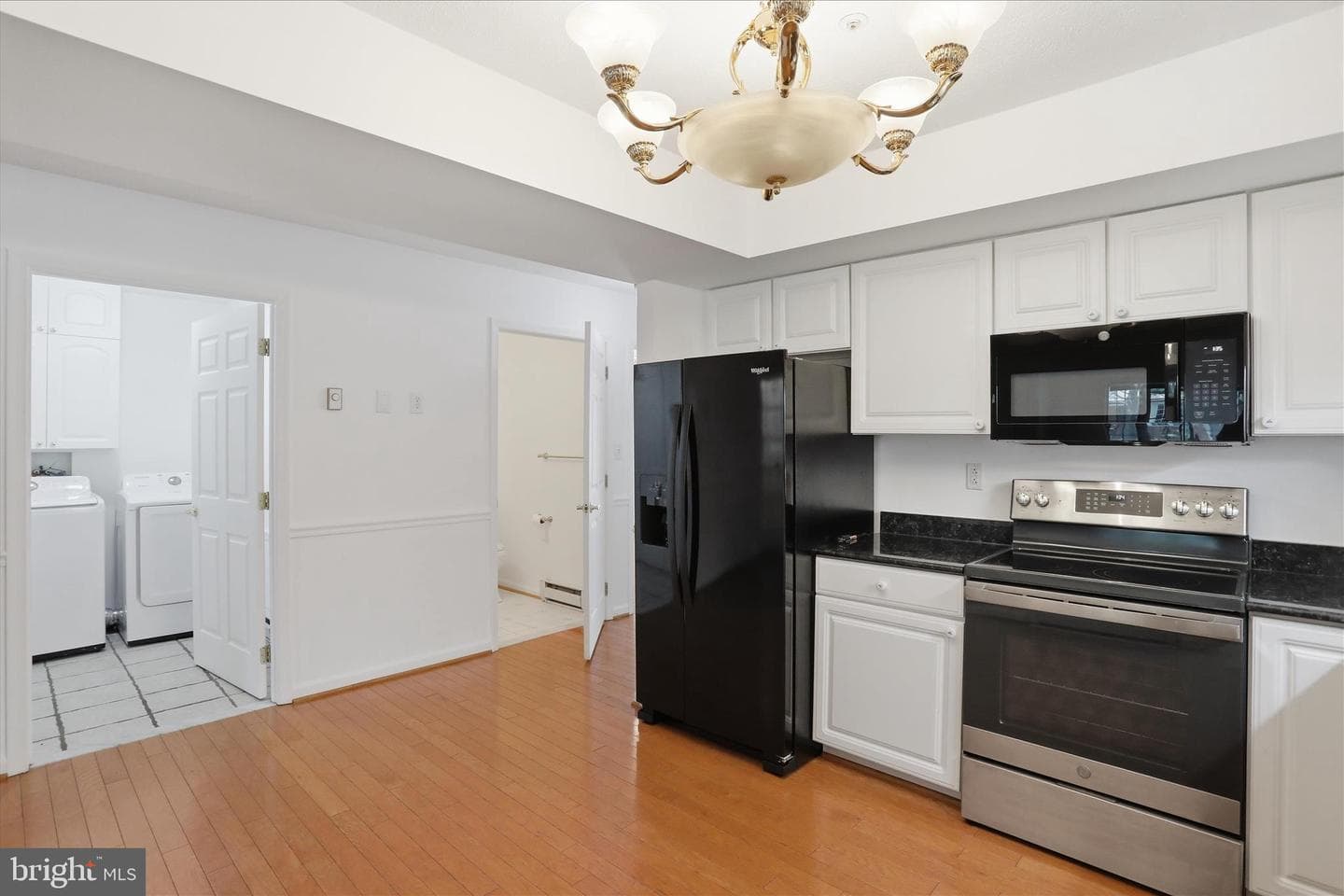 1038 Matthew Court photo 14